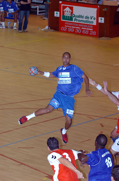 Adriano Marlin joueur — Cesson-Sévigné — photo 15